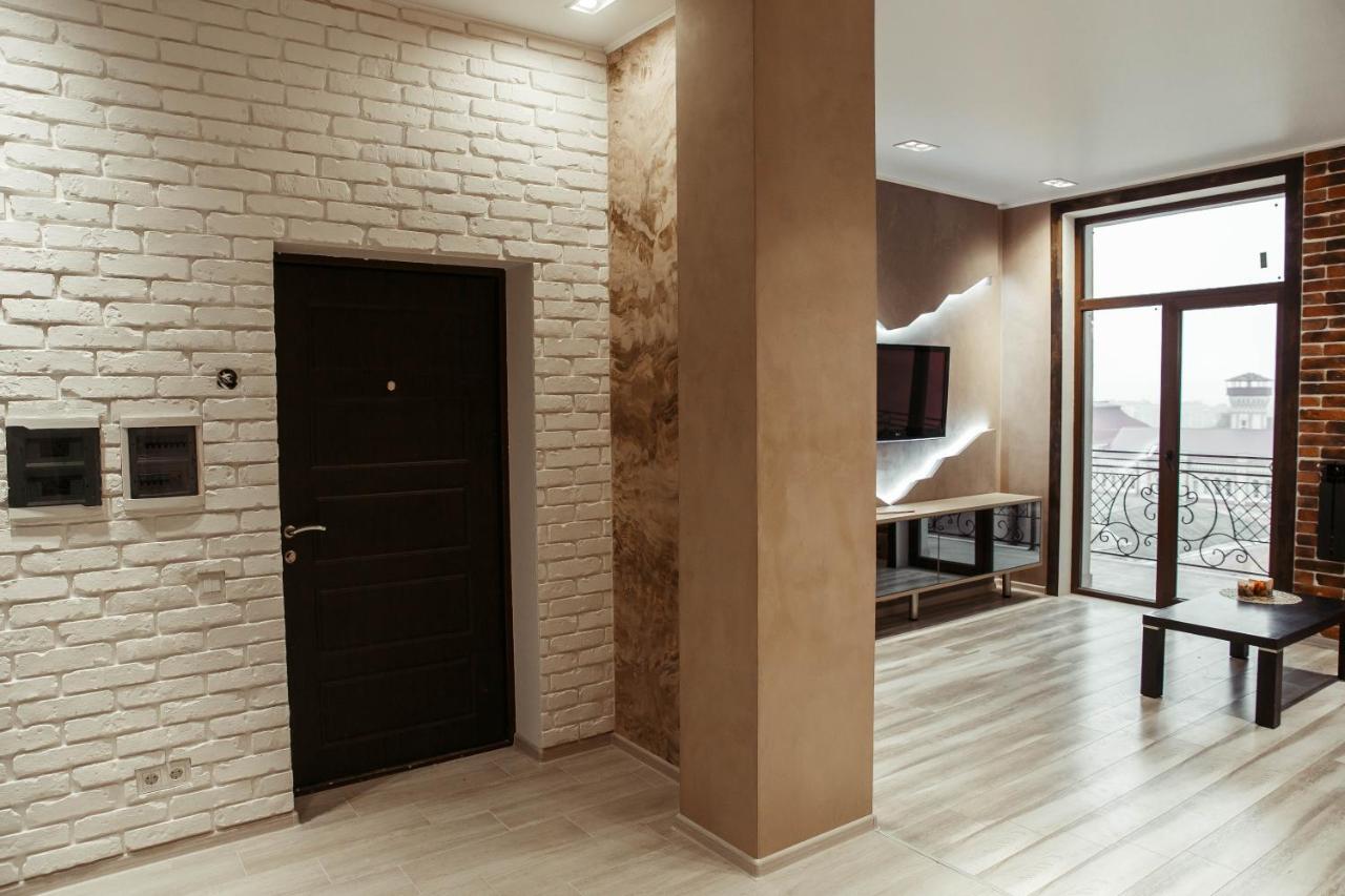 Апартаменты Центр Uman Square Apartment Экстерьер фото