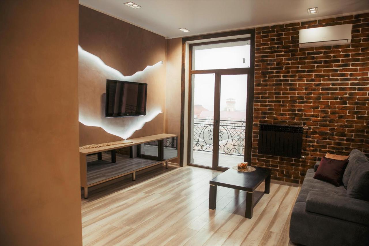 Апартаменты Центр Uman Square Apartment Экстерьер фото