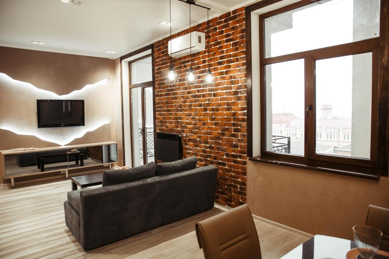 Апартаменты Центр Uman Square Apartment Экстерьер фото